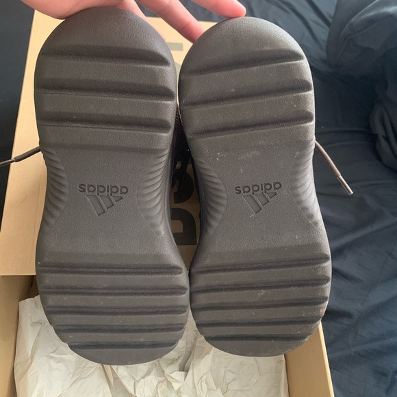 Yeezy Desert Boot Oil - Picture 4 of 4